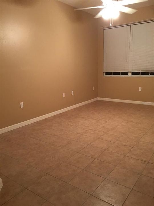 待售: $295,000 (3 贝兹, 2 浴室, 1518 平方英尺)