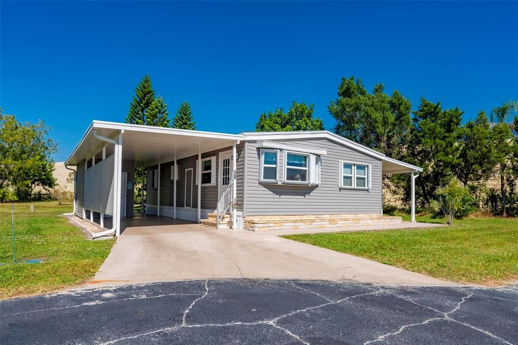 На продажу: $135,000 (2 спален, 2 ванн, 828 Квадратных фут)