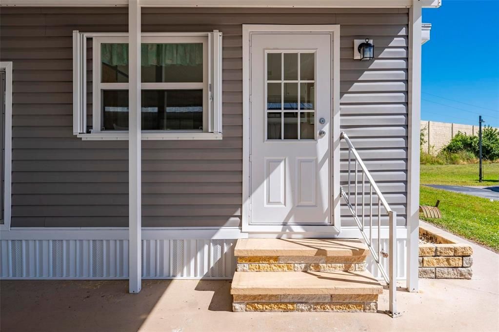 На продажу: $135,000 (2 спален, 2 ванн, 828 Квадратных фут)