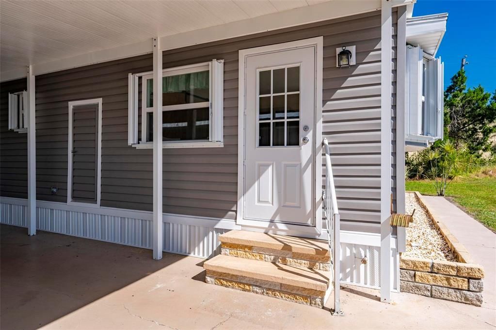 На продажу: $135,000 (2 спален, 2 ванн, 828 Квадратных фут)