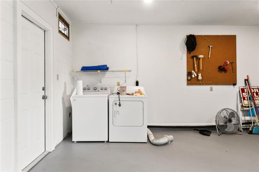 待售: $499,000 (4 贝兹, 2 浴室, 1800 平方英尺)