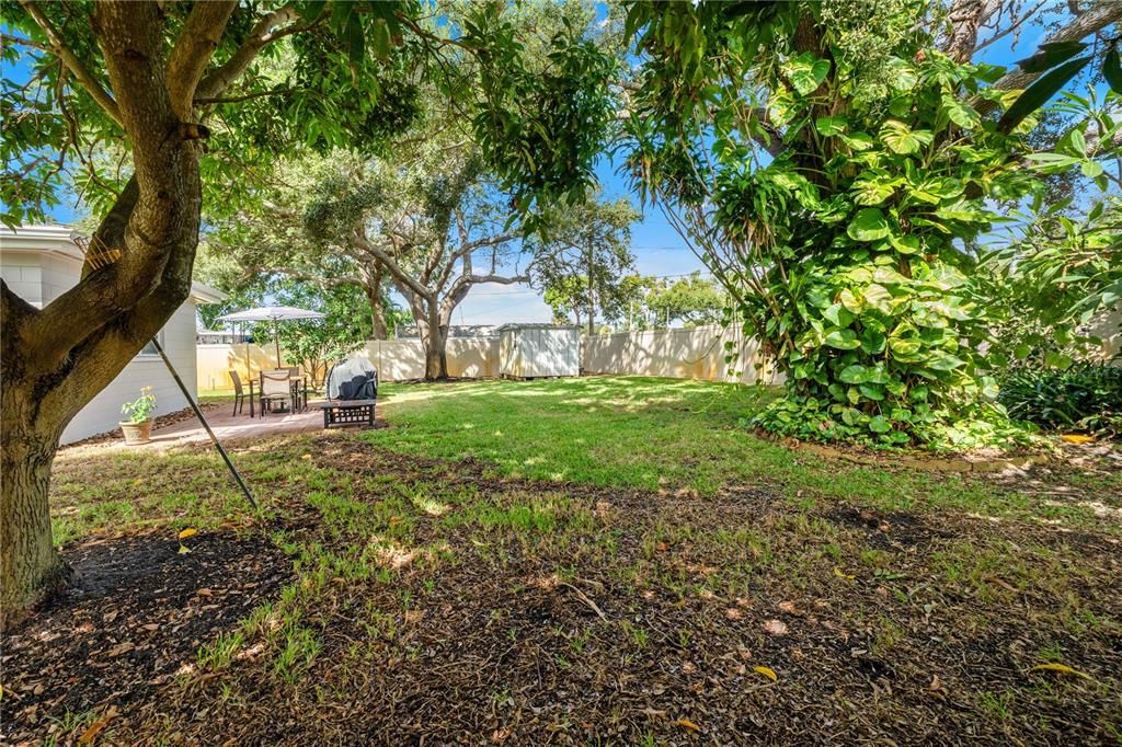 待售: $499,000 (4 贝兹, 2 浴室, 1800 平方英尺)