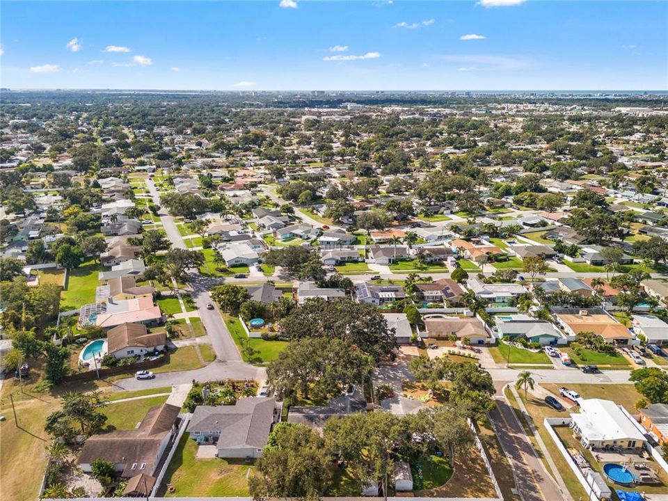 待售: $499,000 (4 贝兹, 2 浴室, 1800 平方英尺)