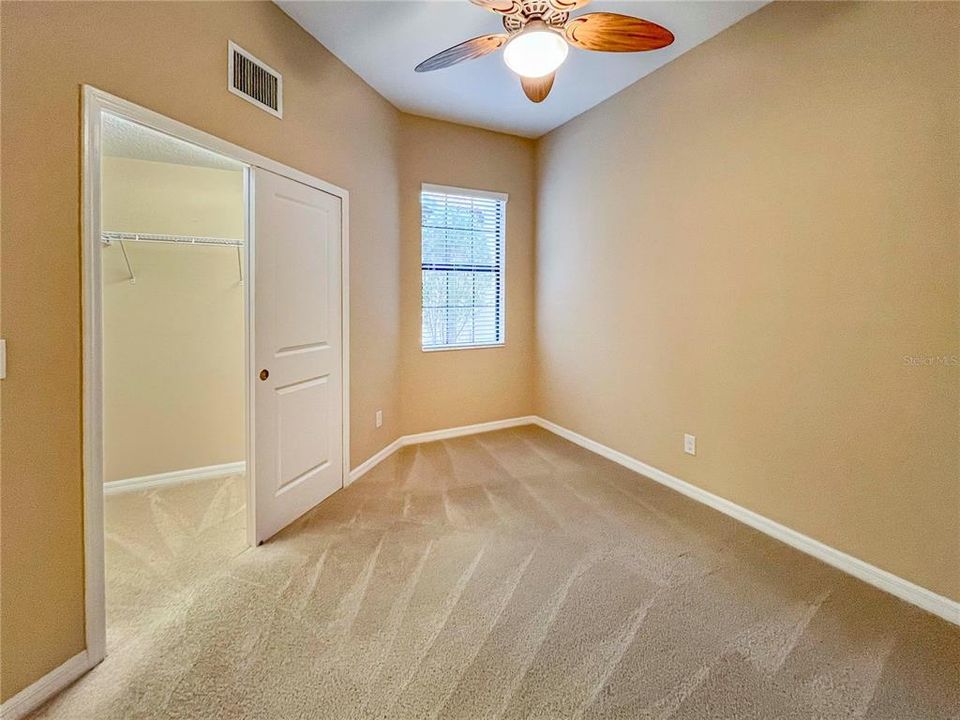 出租: $2,445 (3 贝兹, 2 浴室, 185 平方英尺)