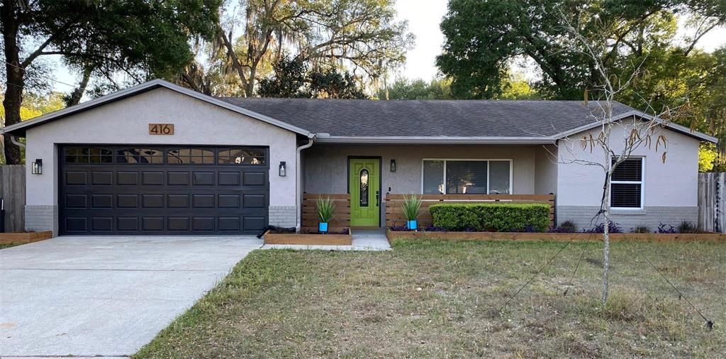 Recently Sold: $320,000 (3 beds, 2 baths, 1344 Square Feet)