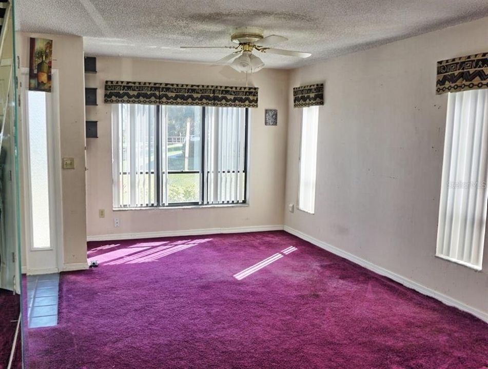 En Venta: $279,900 (3 camas, 3 baños, 1476 Pies cuadrados)