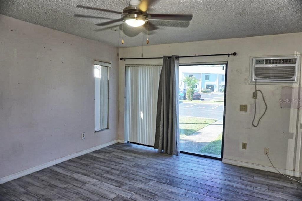 En Venta: $279,900 (3 camas, 3 baños, 1476 Pies cuadrados)