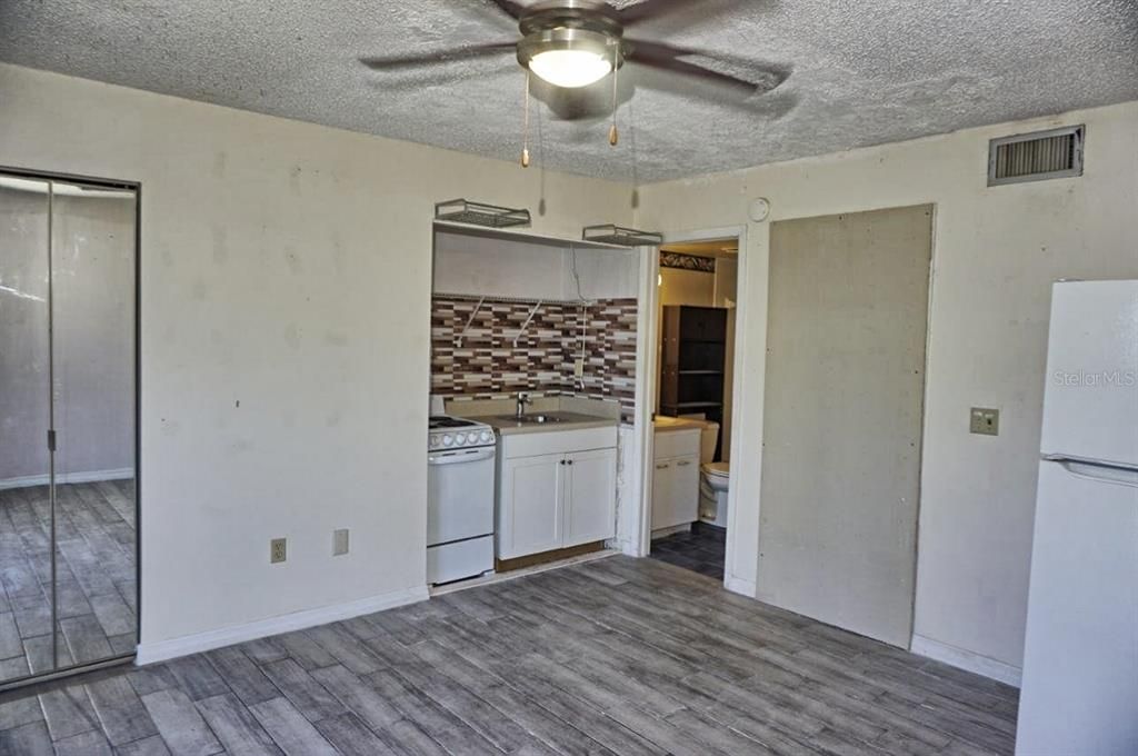 En Venta: $279,900 (3 camas, 3 baños, 1476 Pies cuadrados)