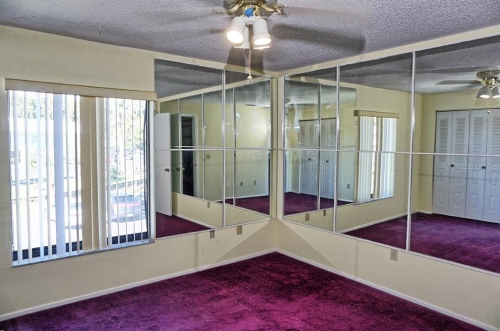 En Venta: $279,900 (3 camas, 3 baños, 1476 Pies cuadrados)