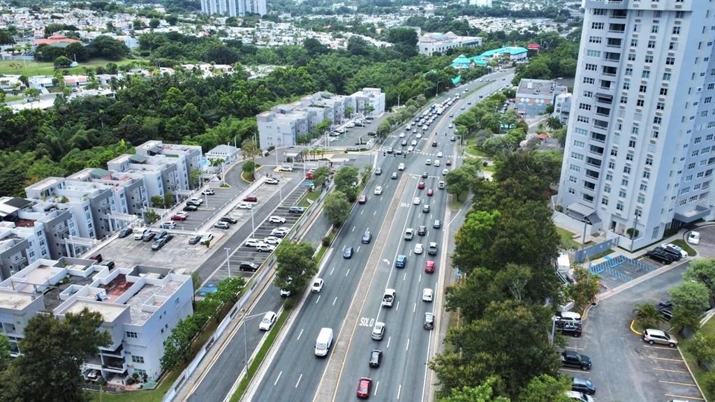 На продажу: $450,000 (2 спален, 1 ванн, 8826 Квадратных фут)