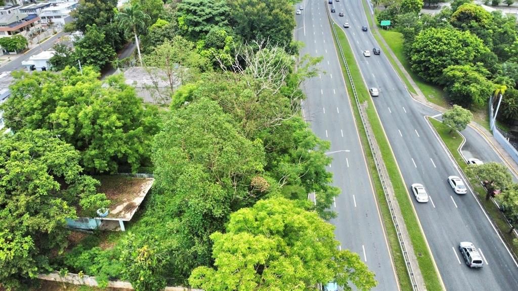 На продажу: $450,000 (2 спален, 1 ванн, 8826 Квадратных фут)