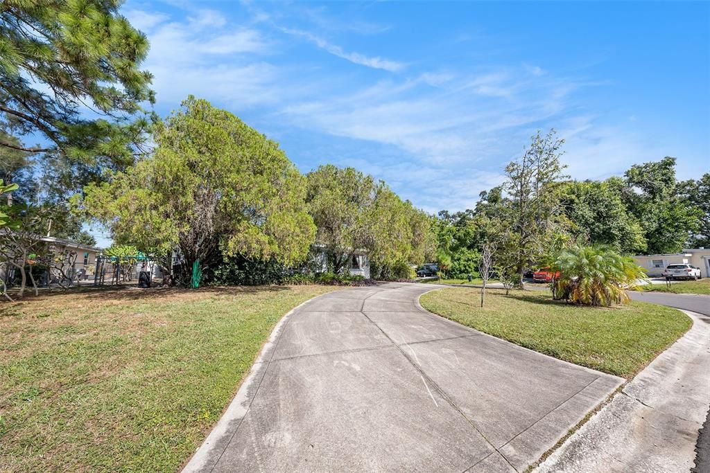 For Sale: $285,000 (2 beds, 2 baths, 1160 Square Feet)