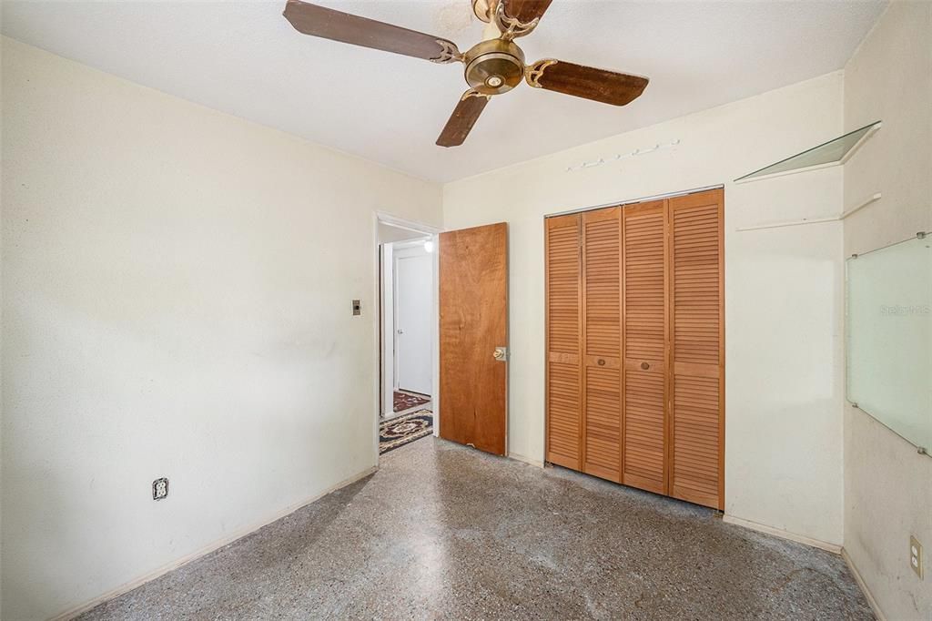 For Sale: $285,000 (2 beds, 2 baths, 1160 Square Feet)