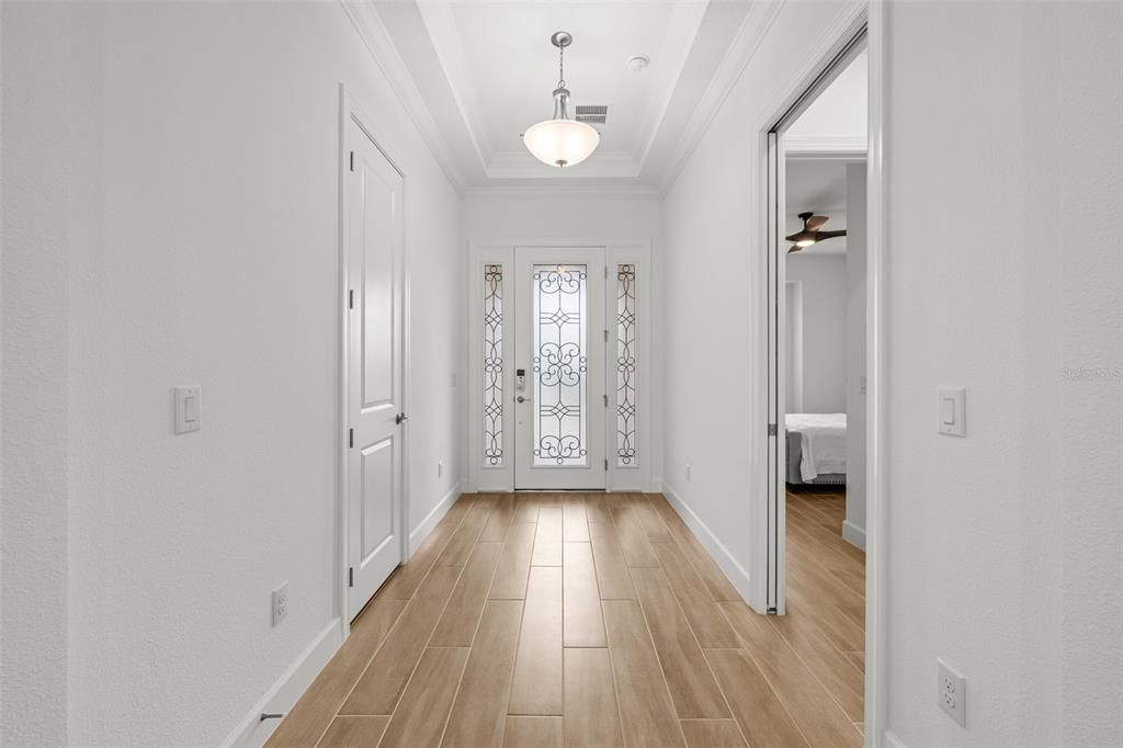 Под контрактом: $599,000 (3 спален, 3 ванн, 2335 Квадратных фут)