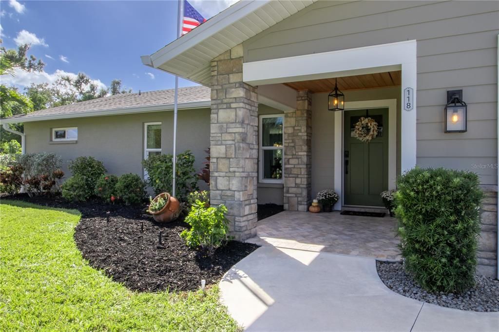 待售: $780,000 (3 贝兹, 2 浴室, 2330 平方英尺)