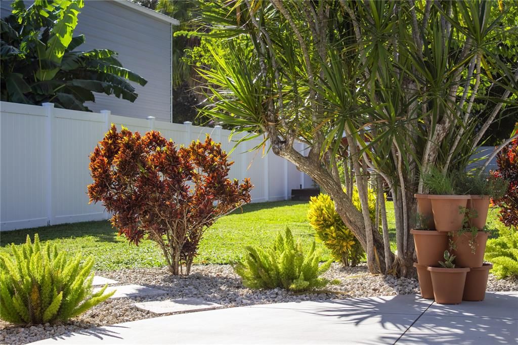 待售: $780,000 (3 贝兹, 2 浴室, 2330 平方英尺)