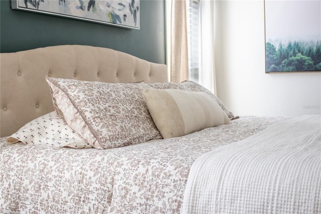 待售: $780,000 (3 贝兹, 2 浴室, 2330 平方英尺)