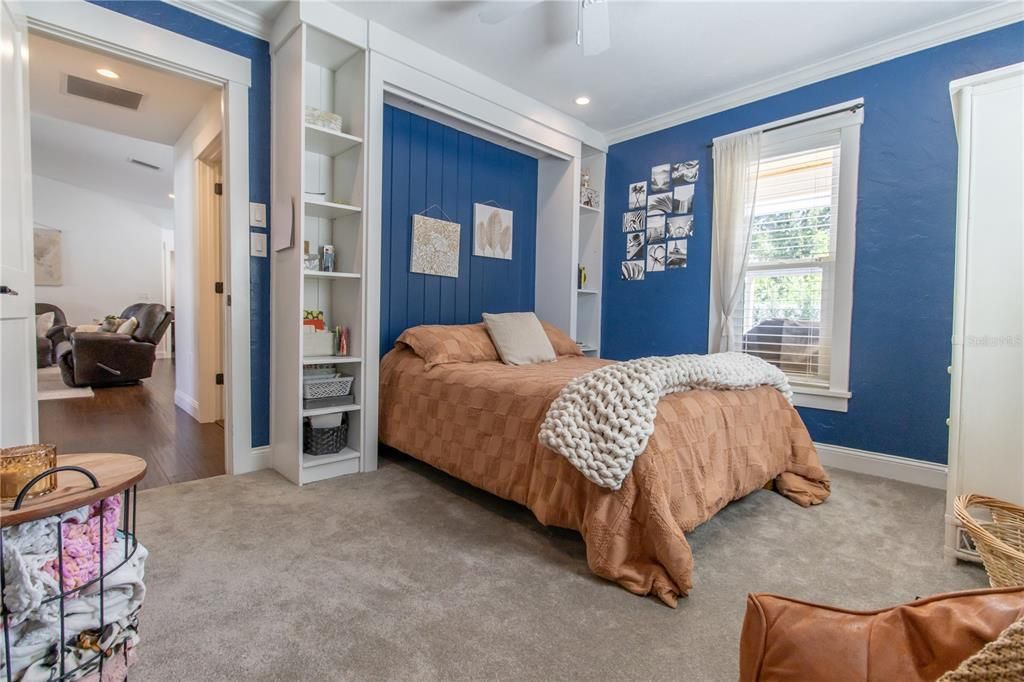 待售: $780,000 (3 贝兹, 2 浴室, 2330 平方英尺)