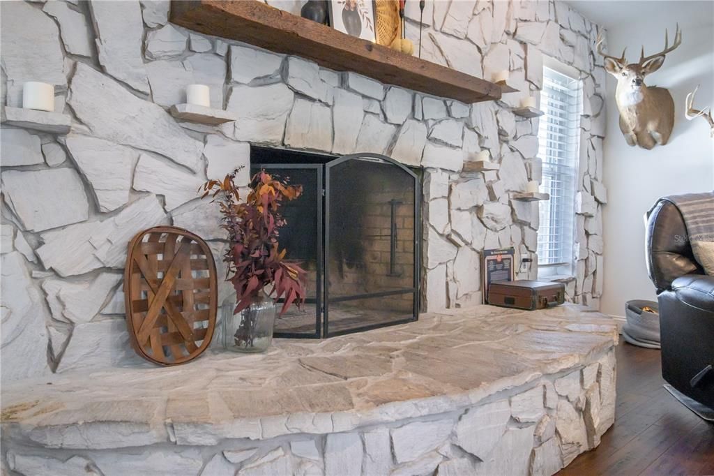 待售: $780,000 (3 贝兹, 2 浴室, 2330 平方英尺)