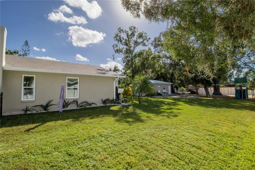 待售: $780,000 (3 贝兹, 2 浴室, 2330 平方英尺)