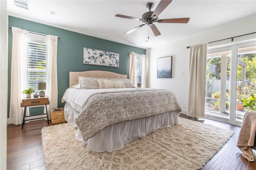 待售: $780,000 (3 贝兹, 2 浴室, 2330 平方英尺)