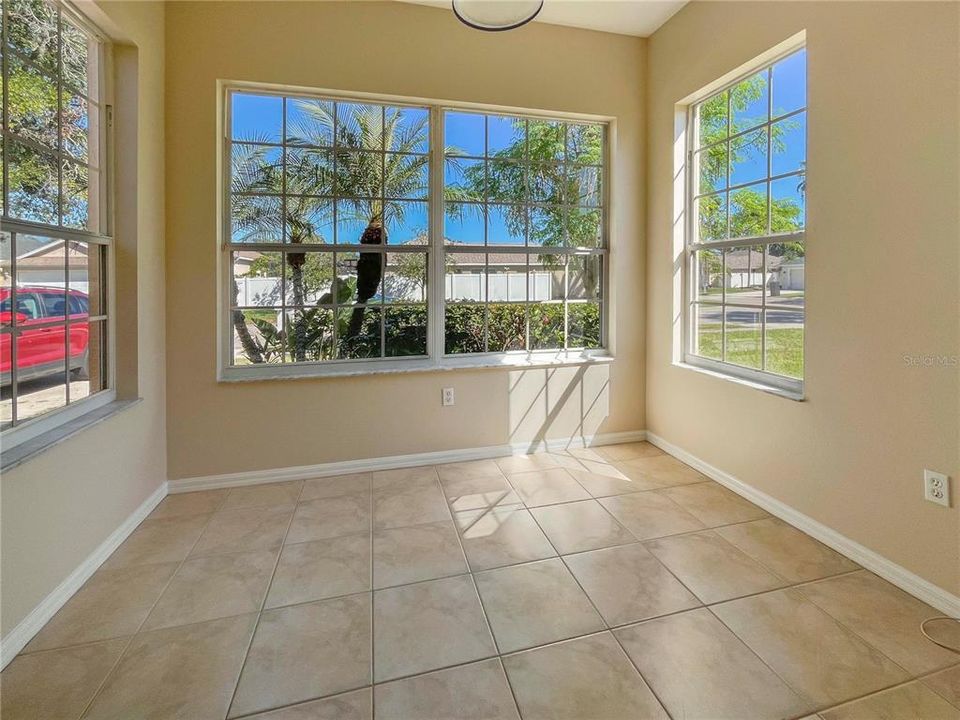 For Rent: $2,295 (3 beds, 2 baths, 1540 Square Feet)