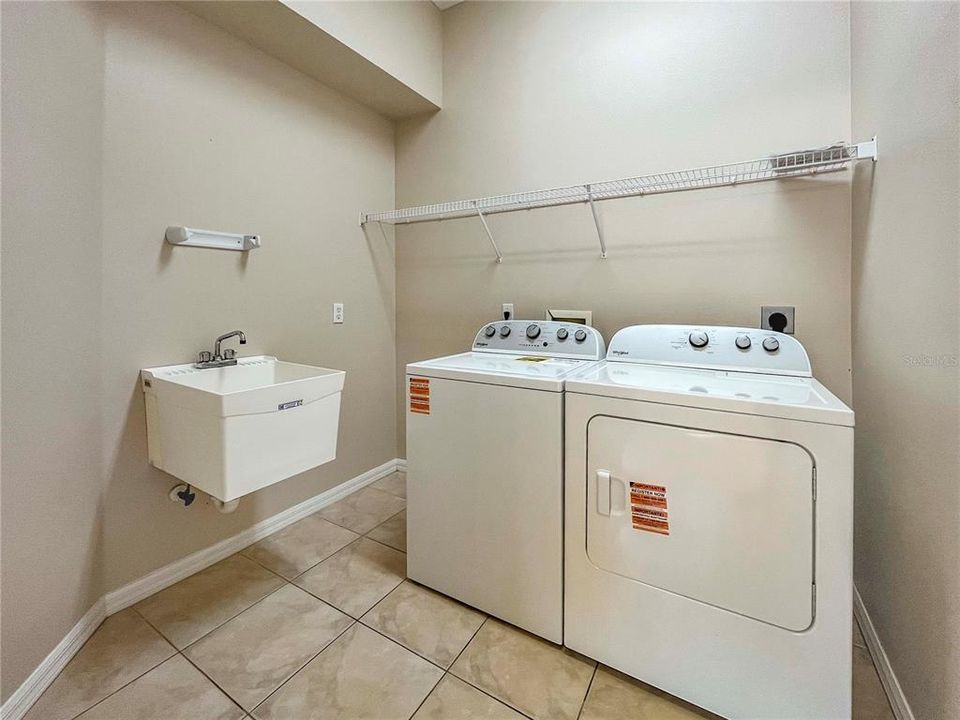 For Rent: $2,295 (3 beds, 2 baths, 1540 Square Feet)