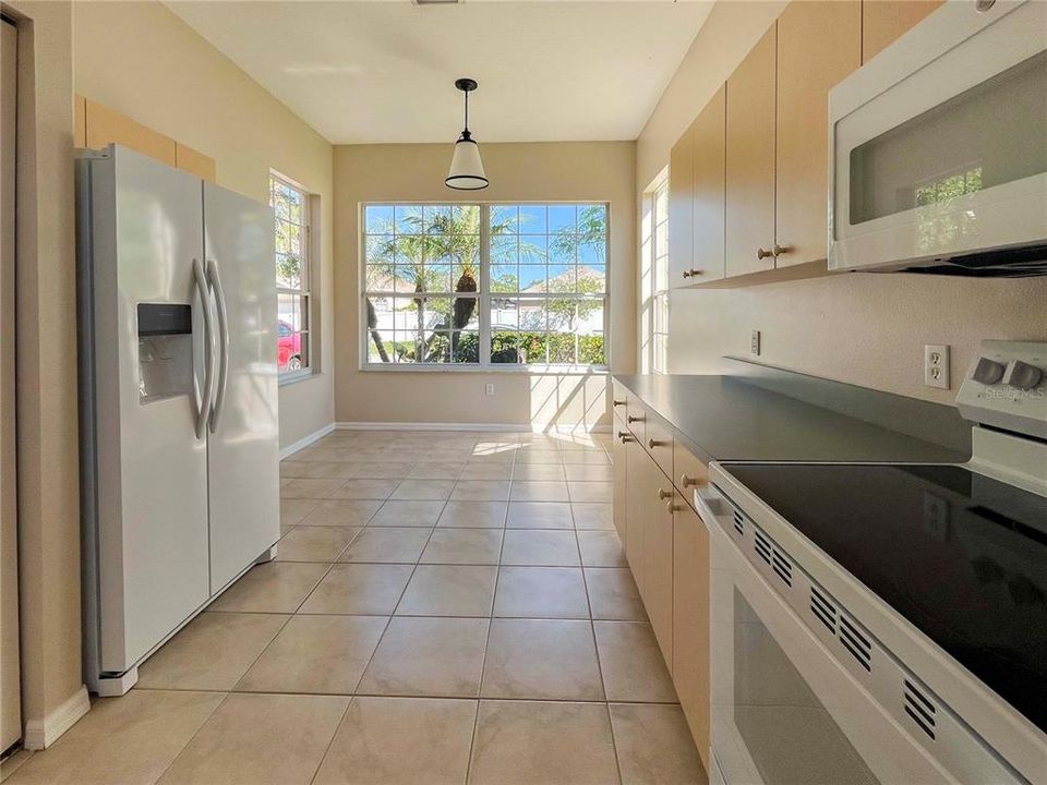 For Rent: $2,295 (3 beds, 2 baths, 1540 Square Feet)