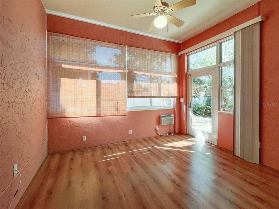 For Rent: $2,295 (3 beds, 2 baths, 1540 Square Feet)