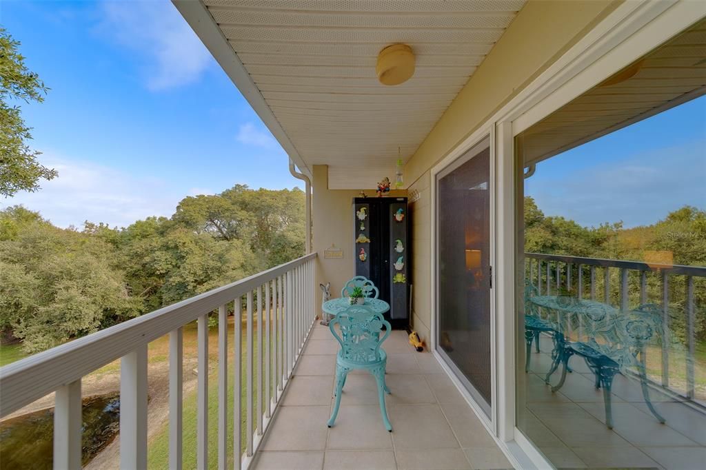 待售: $320,000 (2 贝兹, 2 浴室, 1700 平方英尺)