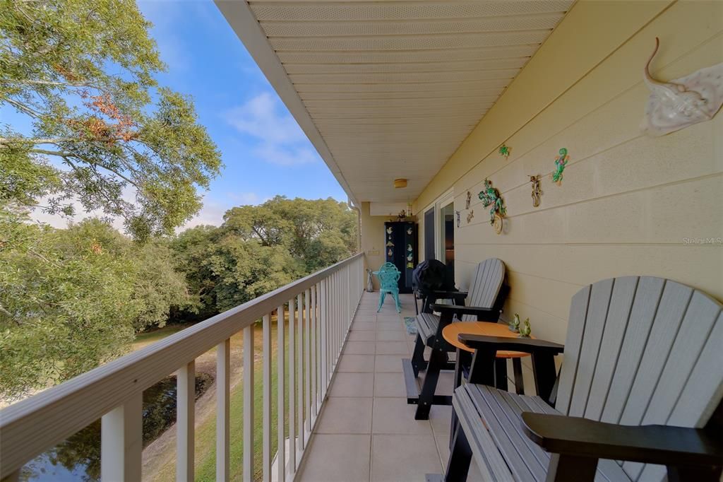 待售: $320,000 (2 贝兹, 2 浴室, 1700 平方英尺)