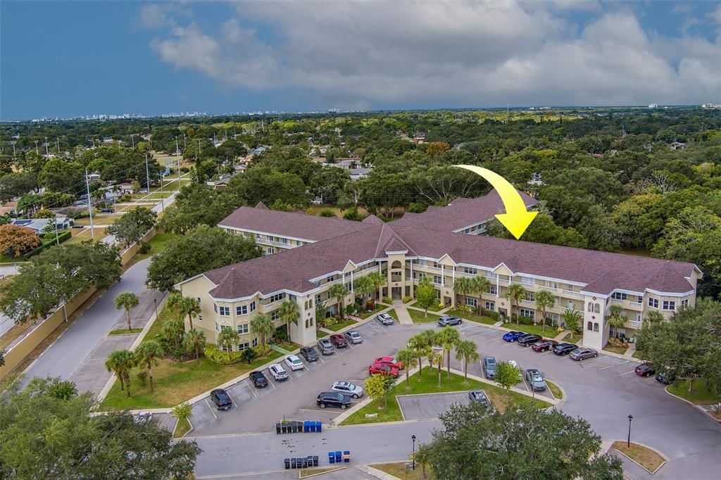 待售: $320,000 (2 贝兹, 2 浴室, 1700 平方英尺)