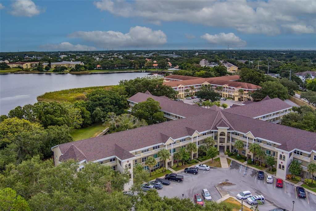 待售: $320,000 (2 贝兹, 2 浴室, 1700 平方英尺)