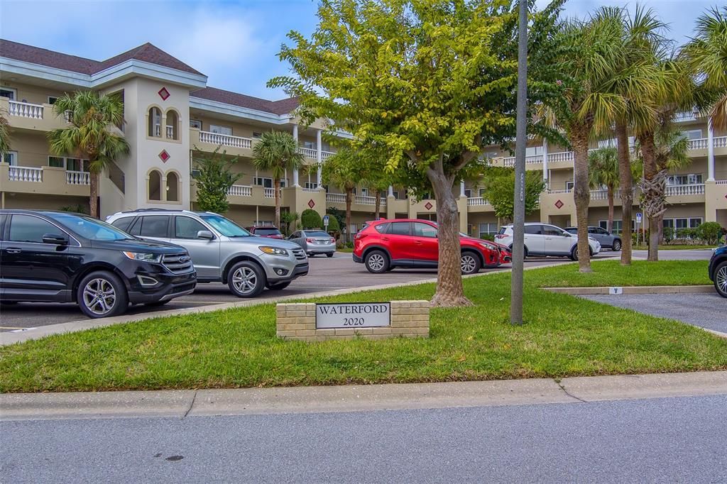 待售: $320,000 (2 贝兹, 2 浴室, 1700 平方英尺)