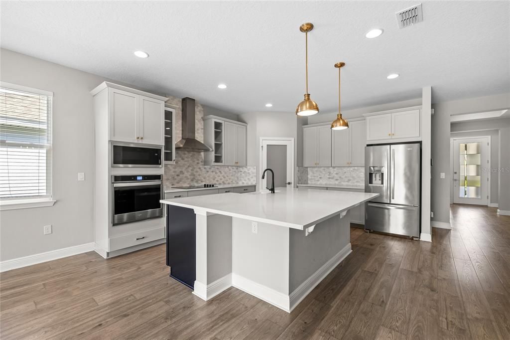 待售: $649,000 (5 贝兹, 3 浴室, 3197 平方英尺)