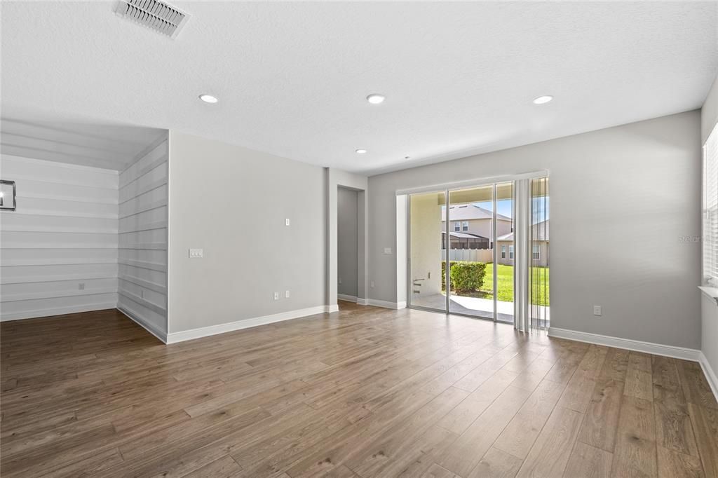 待售: $649,000 (5 贝兹, 3 浴室, 3197 平方英尺)