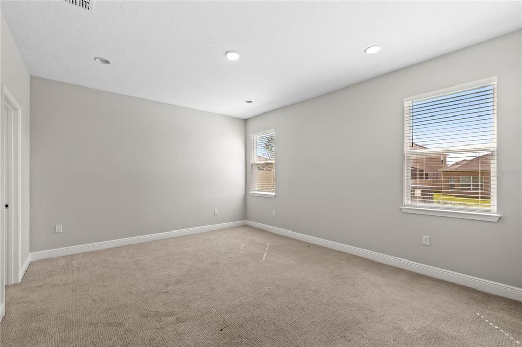 待售: $649,000 (5 贝兹, 3 浴室, 3197 平方英尺)