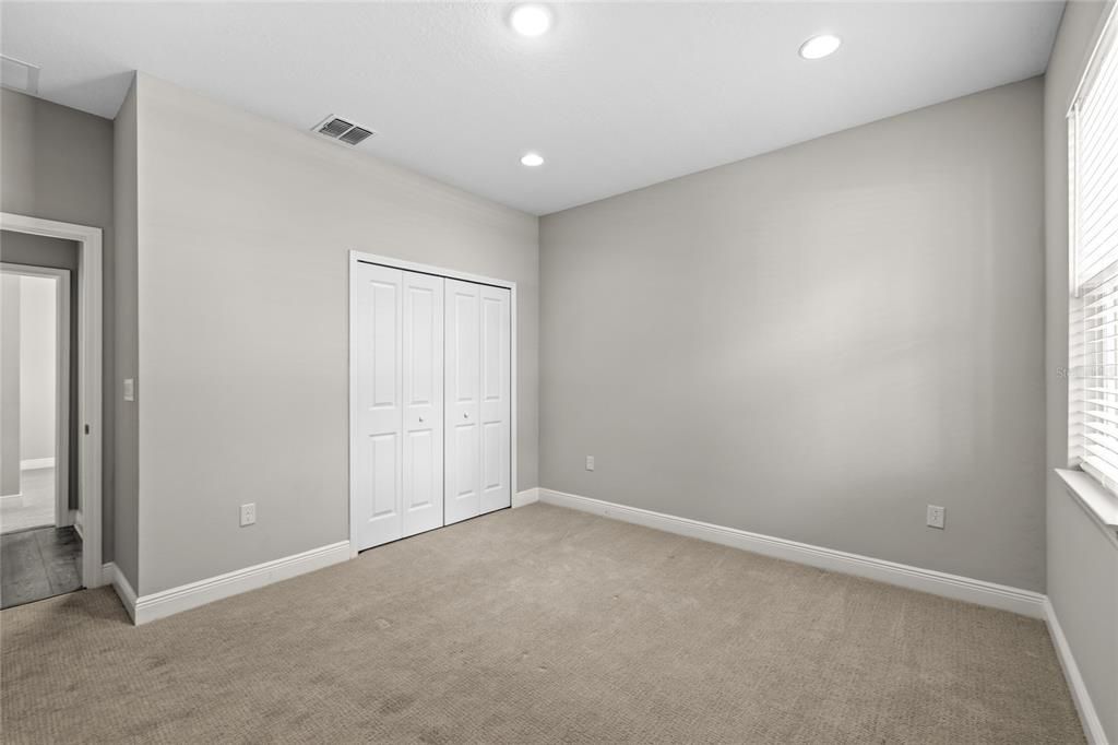 待售: $649,000 (5 贝兹, 3 浴室, 3197 平方英尺)