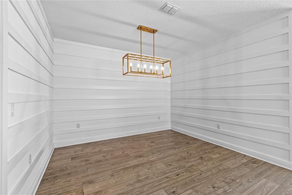 待售: $649,000 (5 贝兹, 3 浴室, 3197 平方英尺)