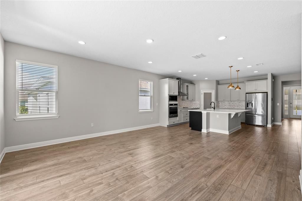 待售: $649,000 (5 贝兹, 3 浴室, 3197 平方英尺)