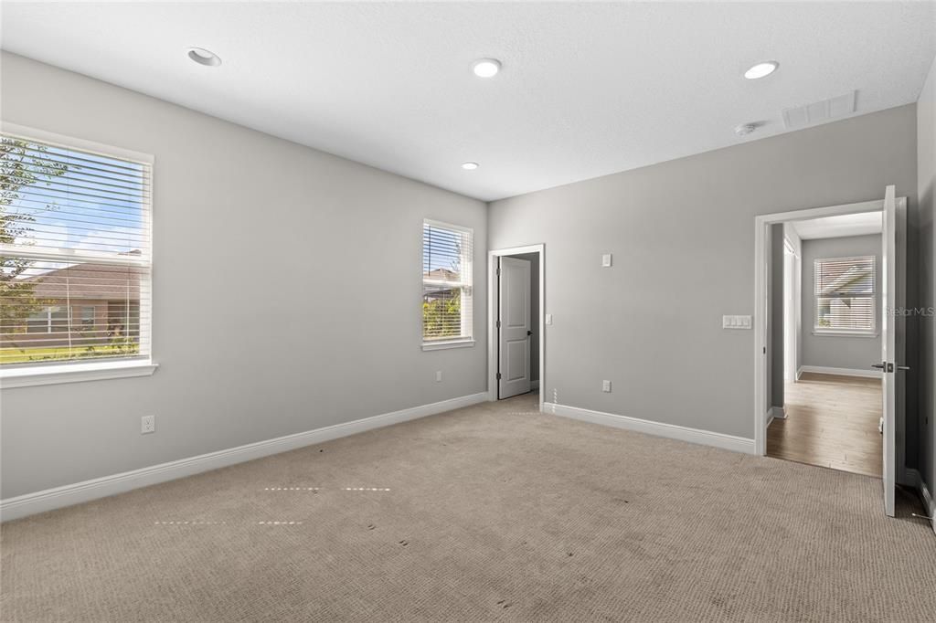 待售: $649,000 (5 贝兹, 3 浴室, 3197 平方英尺)