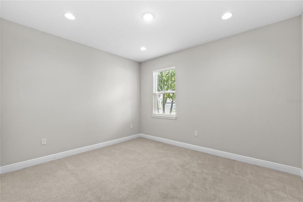 待售: $649,000 (5 贝兹, 3 浴室, 3197 平方英尺)