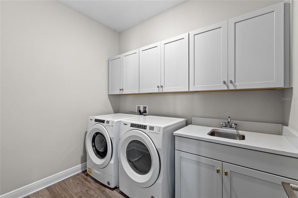 待售: $649,000 (5 贝兹, 3 浴室, 3197 平方英尺)