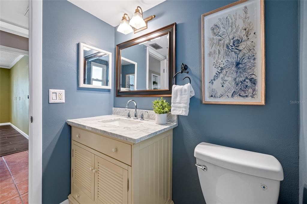 Под контрактом: $375,000 (3 спален, 2 ванн, 1613 Квадратных фут)