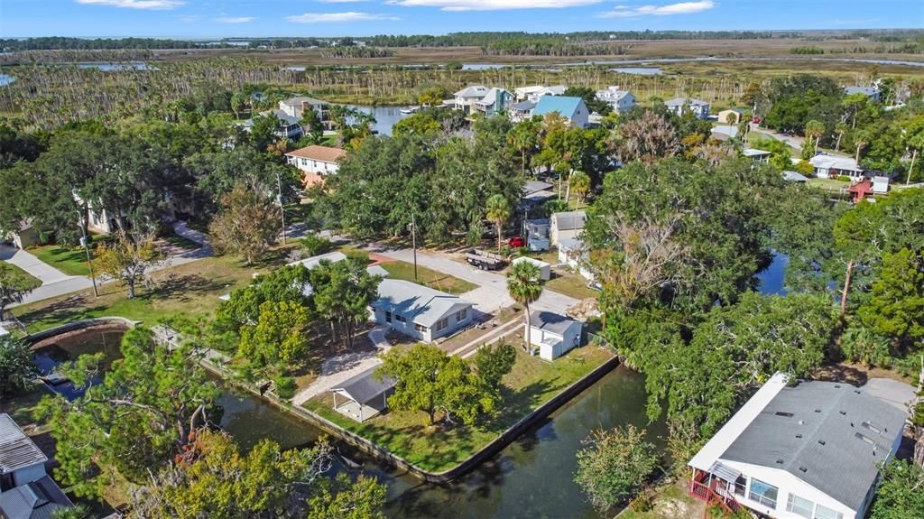 En Venta: $295,000 (0.10 acres)