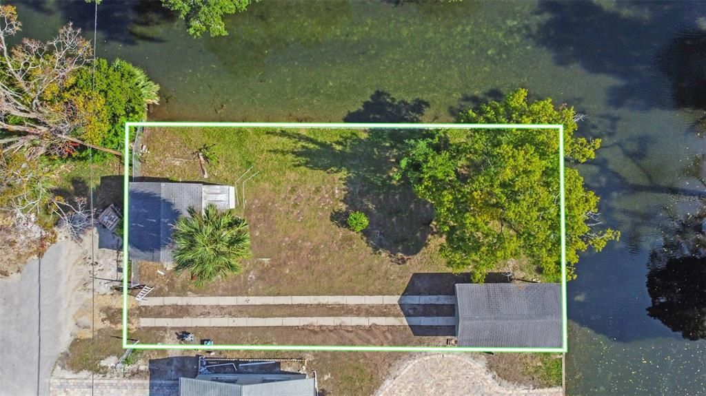 En Venta: $295,000 (0.10 acres)