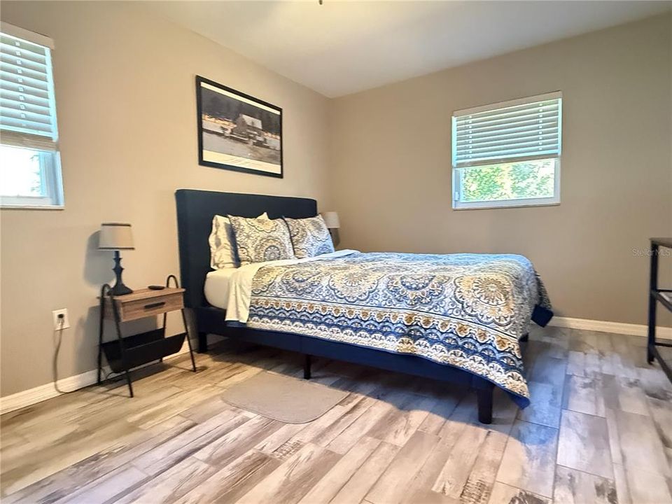 For Sale: $300,000 (3 beds, 2 baths, 1008 Square Feet)