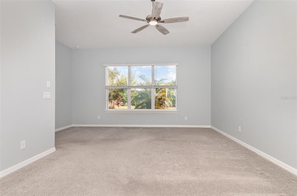 Под контрактом: $449,000 (3 спален, 2 ванн, 2202 Квадратных фут)