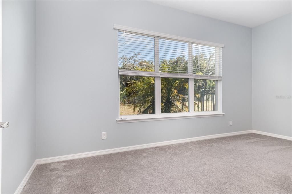 Под контрактом: $449,000 (3 спален, 2 ванн, 2202 Квадратных фут)