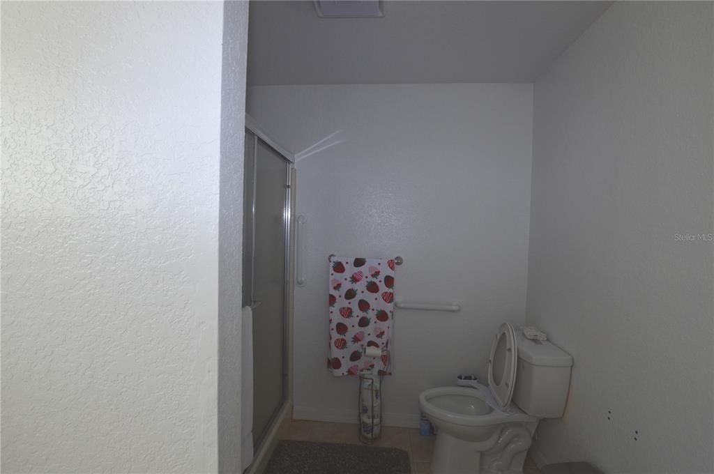 For Sale: $420,000 (3 beds, 3 baths, 2534 Square Feet)